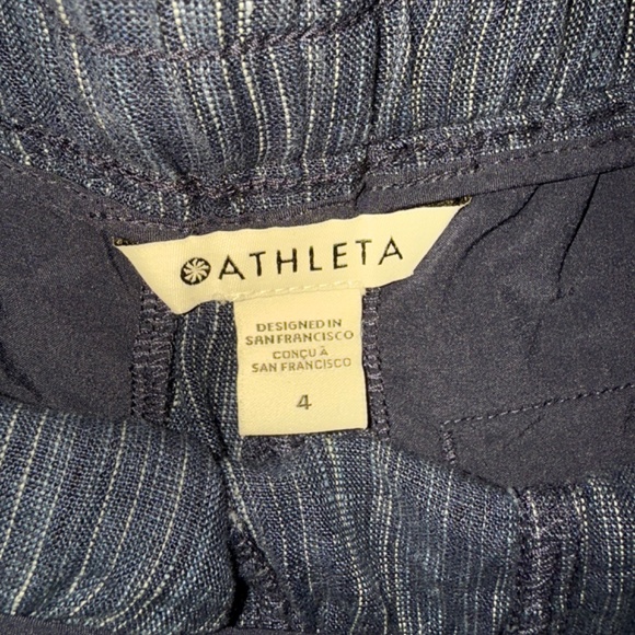 Athleta Cabo Linen 4 inch Blue Striped Pull On Drawstring Shorts Size 4 - Picture 2 of 4